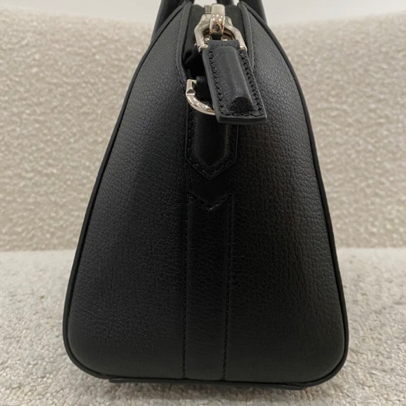 Authentic Pre-Owned Givenchy Antigona Mini Black - Picture 5 of 16
